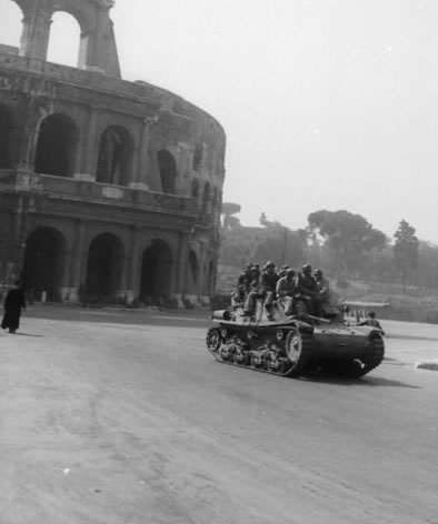 Carro Armato M11/39 medium tank in front of the Colosseum in Rome in 1944. Source: German Federal Archive