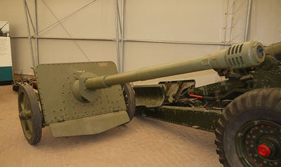 Pak 41 anti-tank gun, photo by Geni