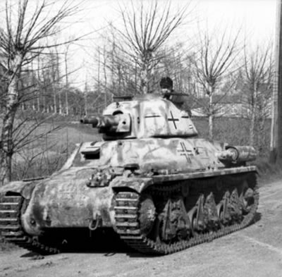 SOMUA S-35 medium tank Source: German Federal Archive