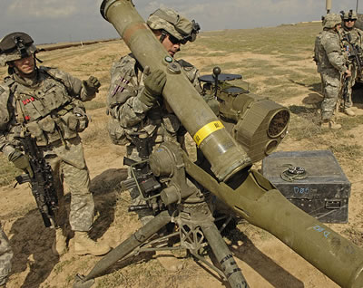 American soldiers with BGM-71 TOW anti-tank missile system, Iraq 2007