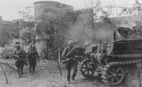 Panzer IV attempting to penetrate Stalingrad defences captured by Russian Army
