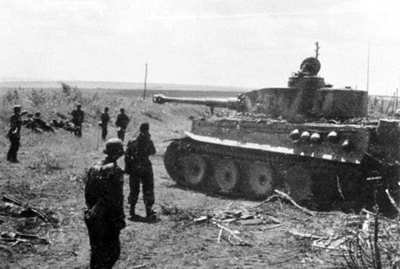 Waffen-SS soldiers and PzKpfw VI Tiger Tank at Battle of Kursk. Source: German Federal Archive