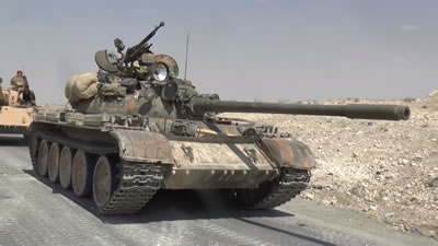 Syrian T-55 MBTs on the Ithriyah-Raqqa Highway in June 2016. Source: 	Abkhazian Network News Agency. Creative Commons License.